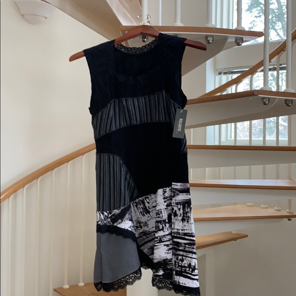 Women’s Sleeveless tunic